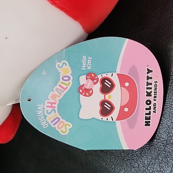 New Hello Kitty Squishmallow - Picture 4 of 4